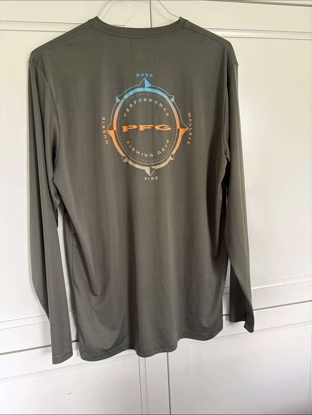 Columbia Long Sleeve Performance Tee in Olive